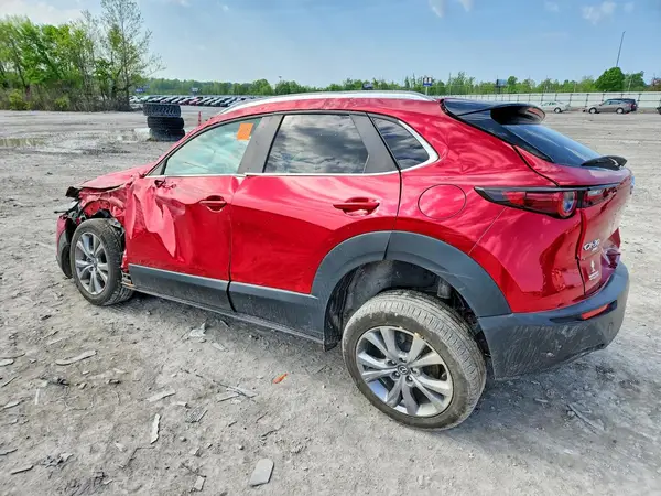 3MVDMBBL2NM437588 2022 MAZDA CX-30 - Image 2