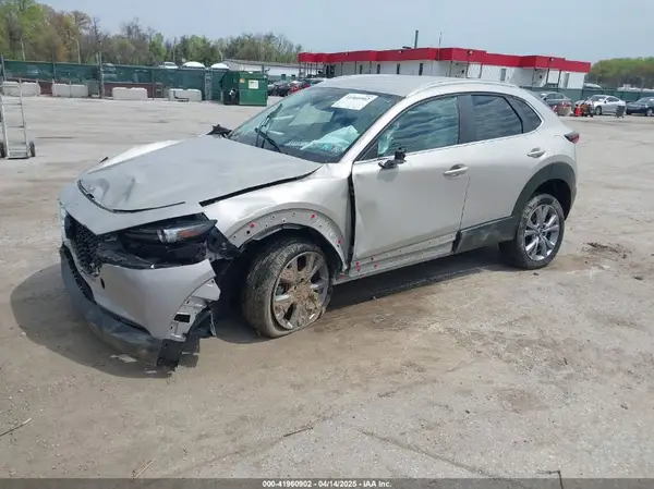 3MVDMBBL2NM439681 2022 MAZDA CX-30 - Image 2