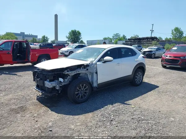 3MVDMBBL3LM138463 2020 MAZDA CX-30 - Image 2