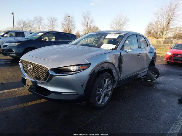 3MVDMBBL3MM313683 2021 MAZDA CX-30 - Image 2