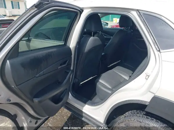 3MVDMBBL4NM401563 2022 MAZDA CX-30 - Image 8
