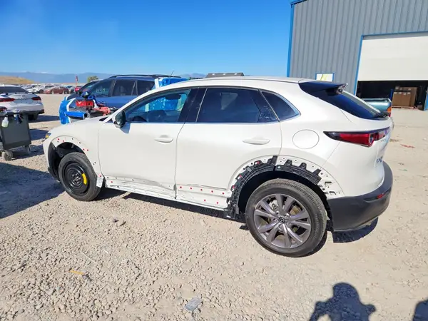 3MVDMBBL5NM457088 2022 MAZDA CX-30 - Image 2