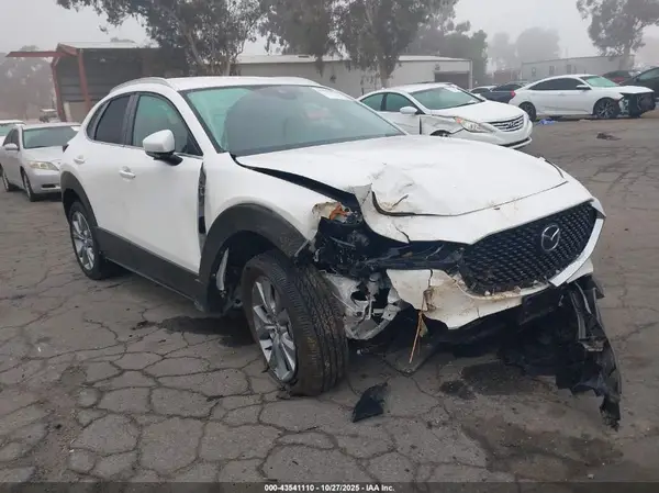 3MVDMBBL6NM427582 2022 MAZDA CX-30 - Image 1
