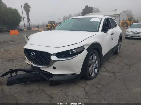 3MVDMBBL6NM427582 2022 MAZDA CX-30 - Image 2