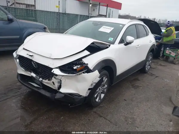 3MVDMBBL7NM400715 2022 MAZDA CX-30 - Image 2