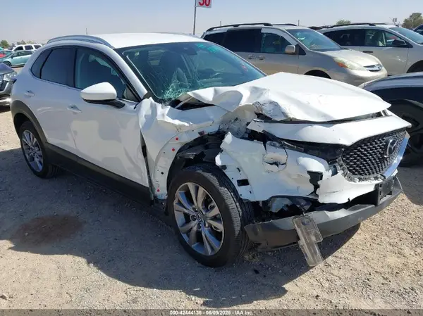 3MVDMBBL7NM451163 2022 MAZDA CX-30 - Image 1