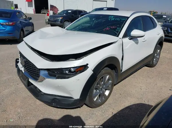 3MVDMBBL7NM451163 2022 MAZDA CX-30 - Image 2