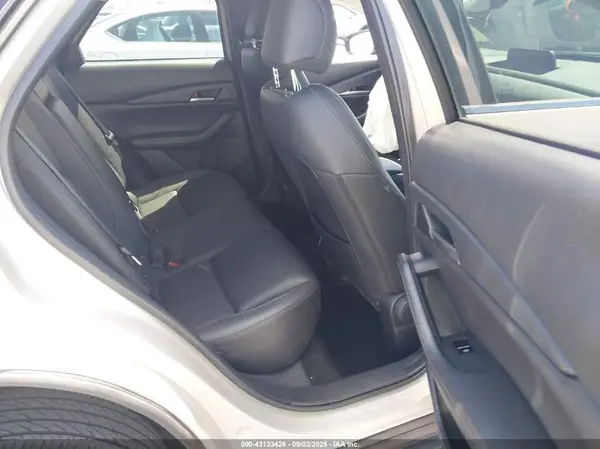 3MVDMBBL7NM453267 2022 MAZDA CX-30 - Image 8