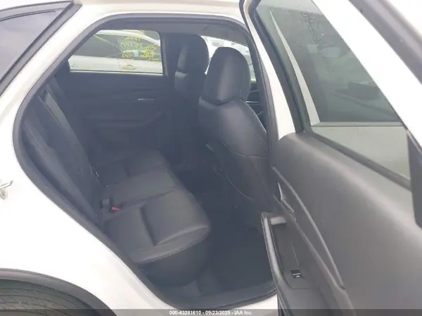 3MVDMBBL8NM454783 2022 MAZDA CX-30 - Image 8