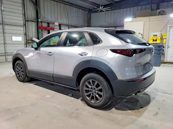 3MVDMBBL9LM122252 2020 MAZDA CX-30 - Image 2