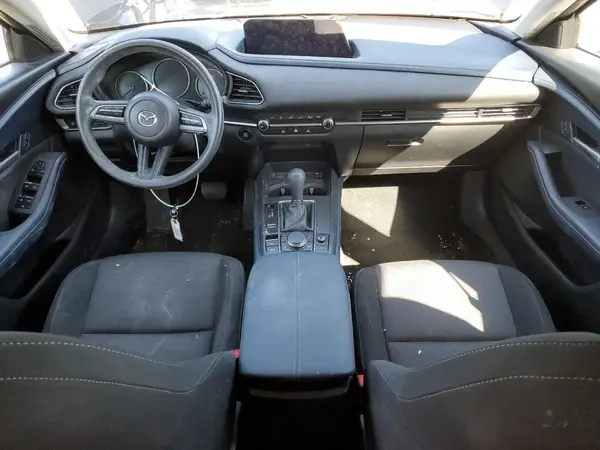3MVDMBBLXLM121921 2020 MAZDA CX-30 - Image 8