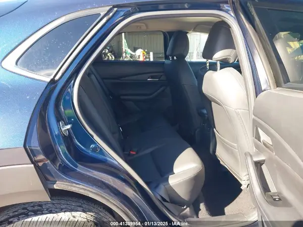 3MVDMBBM0PM512185 2023 MAZDA CX-30 - Image 8