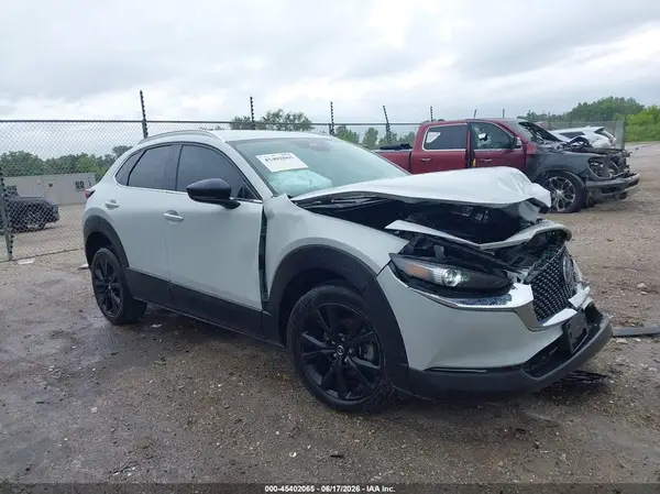 3MVDMBBM0RM604710 2024 MAZDA CX-30 - Image 1