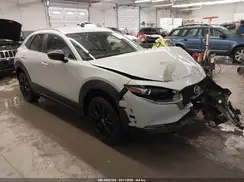 3MVDMBBM0RM611687 2024 MAZDA CX-30