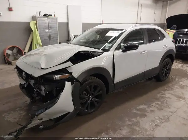 3MVDMBBM0RM611687 2024 MAZDA CX-30 - Image 2