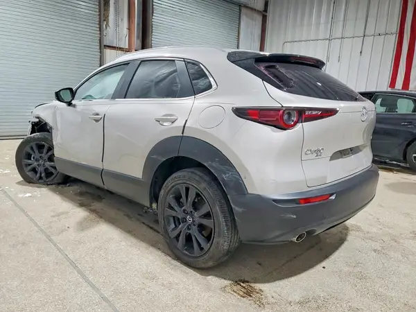 3MVDMBBM0RM662686 2024 MAZDA CX-30 - Image 2