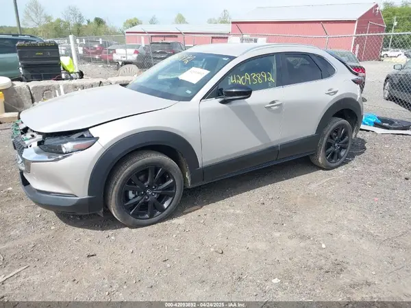 3MVDMBBM0RM698412 2024 MAZDA CX-30 - Image 2