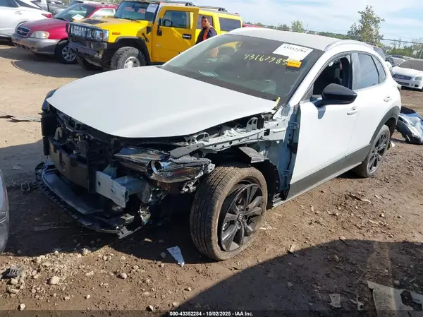 3MVDMBBM0SM829957 2025 MAZDA CX-30 - Image 2