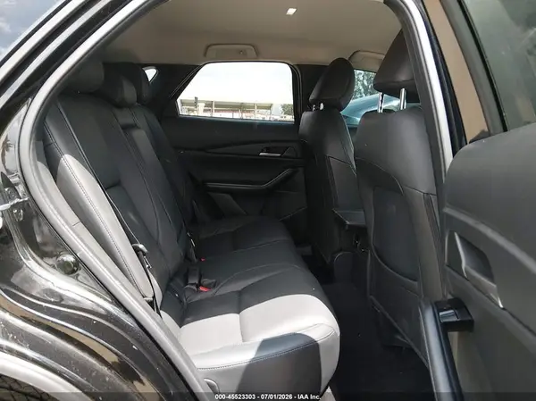 3MVDMBBM0SM843633 2025 MAZDA CX-30 - Image 8