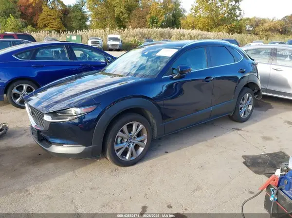 3MVDMBBM1PM560715 2023 MAZDA CX-30 - Image 2