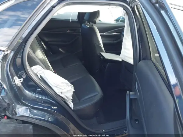 3MVDMBBM1PM560715 2023 MAZDA CX-30 - Image 8