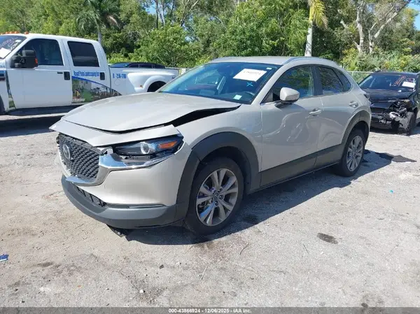 3MVDMBBM1PM578356 2023 MAZDA CX-30 - Image 2