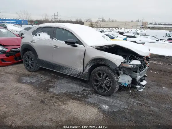 3MVDMBBM1RM653124 2024 MAZDA CX-30 - Image 1