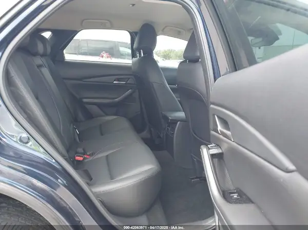 3MVDMBBM1RM655682 2024 MAZDA CX-30 - Image 8