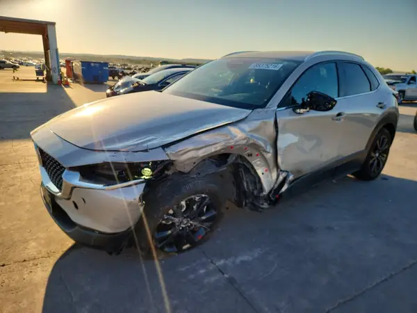 3MVDMBBM1RM673910 2024 MAZDA CX-30 - Image 1