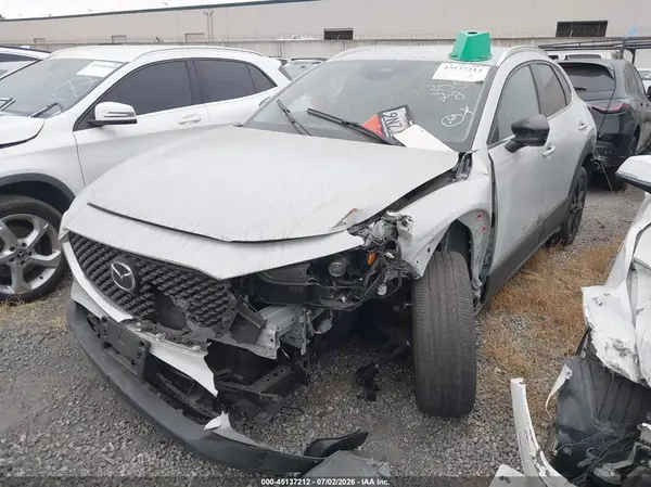 3MVDMBBM1RM675401 2024 MAZDA CX-30 - Image 2