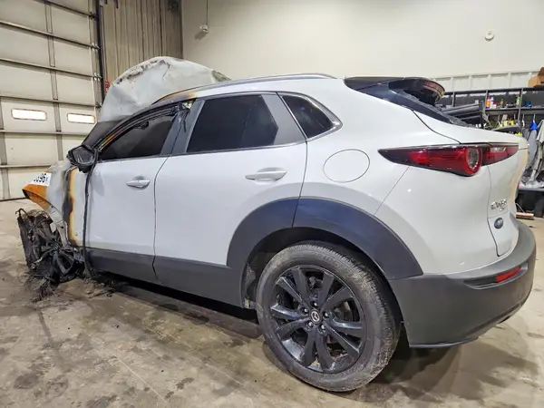 3MVDMBBM1RM675687 2024 MAZDA CX-30 - Image 2