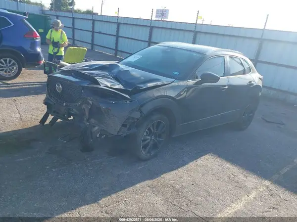 3MVDMBBM1RM714164 2024 MAZDA CX-30 - Image 2