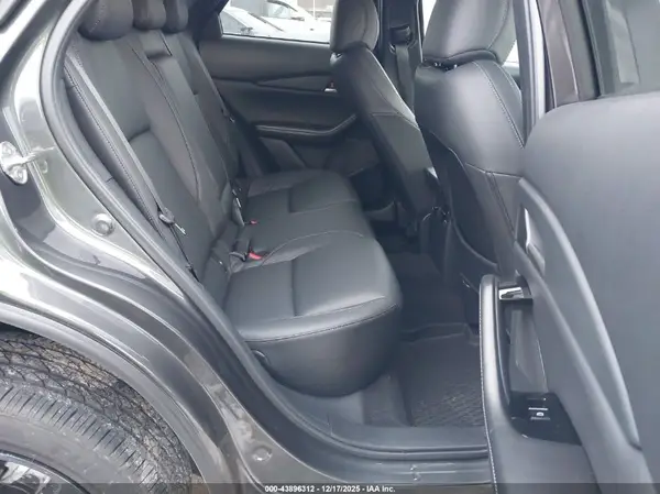 3MVDMBBM1SM752659 2025 MAZDA CX-30 - Image 8