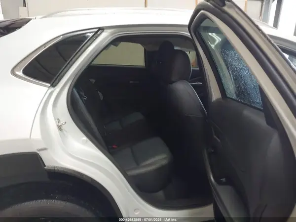 3MVDMBBM1SM796015 2025 MAZDA CX-30 - Image 8