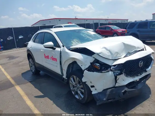 3MVDMBBM2PM520529 2023 MAZDA CX-30 - Image 1