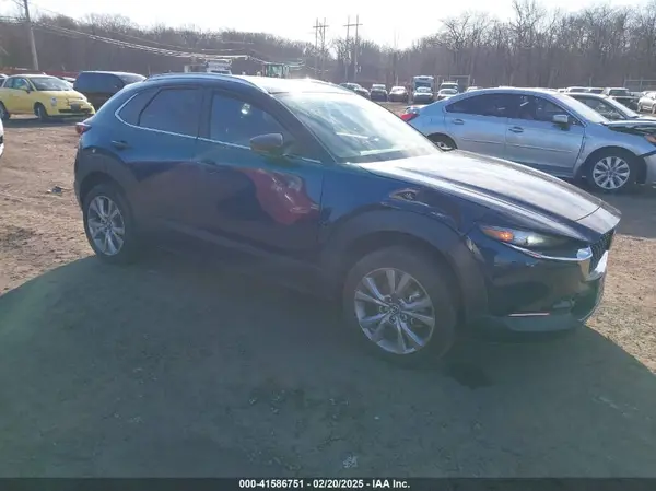 3MVDMBBM2PM586062 2023 MAZDA CX-30 - Image 1