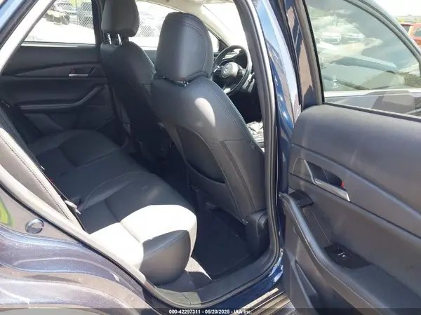 3MVDMBBM2RM657781 2024 MAZDA CX-30 - Image 8
