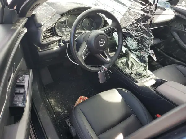 3MVDMBBM2RM696614 2024 MAZDA CX-30 - Image 8