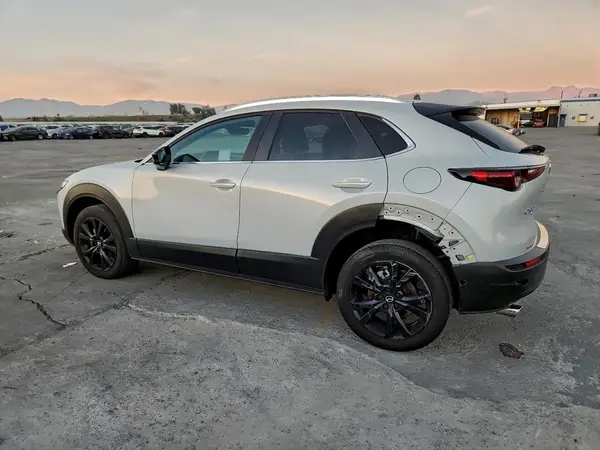 3MVDMBBM2RM710138 2024 MAZDA CX-30 - Image 2