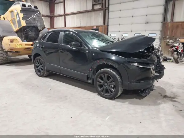 3MVDMBBM2SM755621 2025 MAZDA CX-30 - Image 1