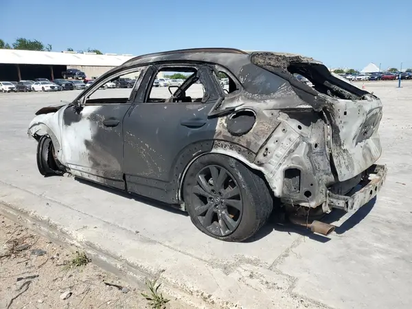 3MVDMBBM2SM762651 2025 MAZDA CX-30 - Image 2