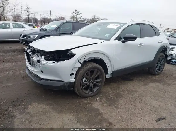 3MVDMBBM2SM763461 2025 MAZDA CX-30 - Image 2