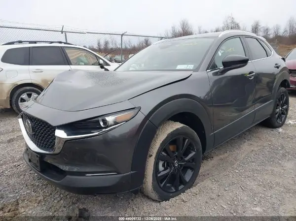 3MVDMBBM2SM765453 2025 MAZDA CX-30 - Image 2