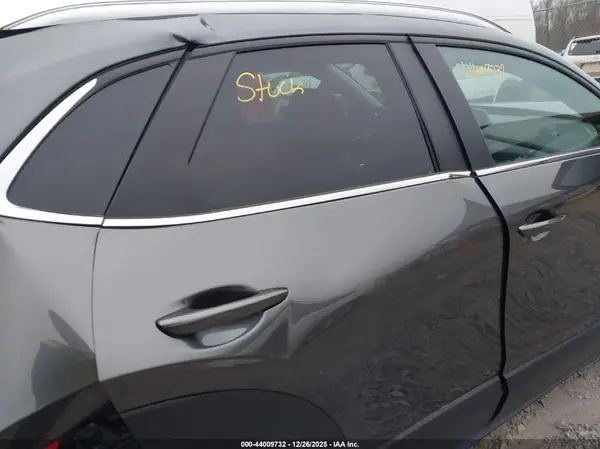 3MVDMBBM2SM765453 2025 MAZDA CX-30 - Image 8