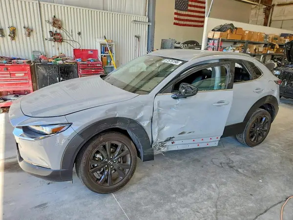 3MVDMBBM2SM838465 2025 MAZDA CX-30 - Image 1