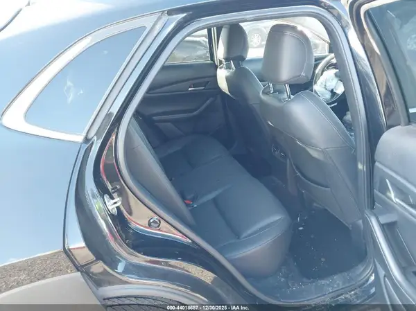 3MVDMBBM3PM557217 2023 MAZDA CX-30 - Image 8