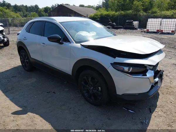 3MVDMBBM3RM660995 2024 MAZDA CX-30 - Image 1