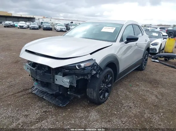 3MVDMBBM3RM664352 2024 MAZDA CX-30 - Image 2