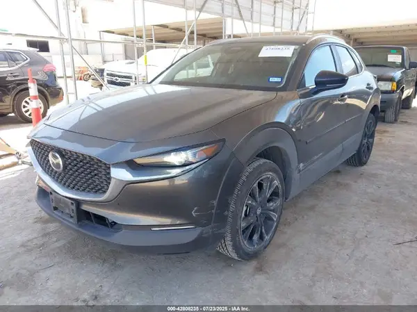 3MVDMBBM3RM672211 2024 MAZDA CX-30 - Image 2