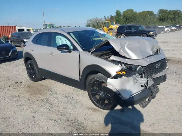 3MVDMBBM3RM694290 2024 MAZDA CX-30 - Image 1